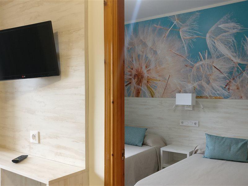 Aparthotel Las Mariposas Lloret de Mar Bagian luar foto