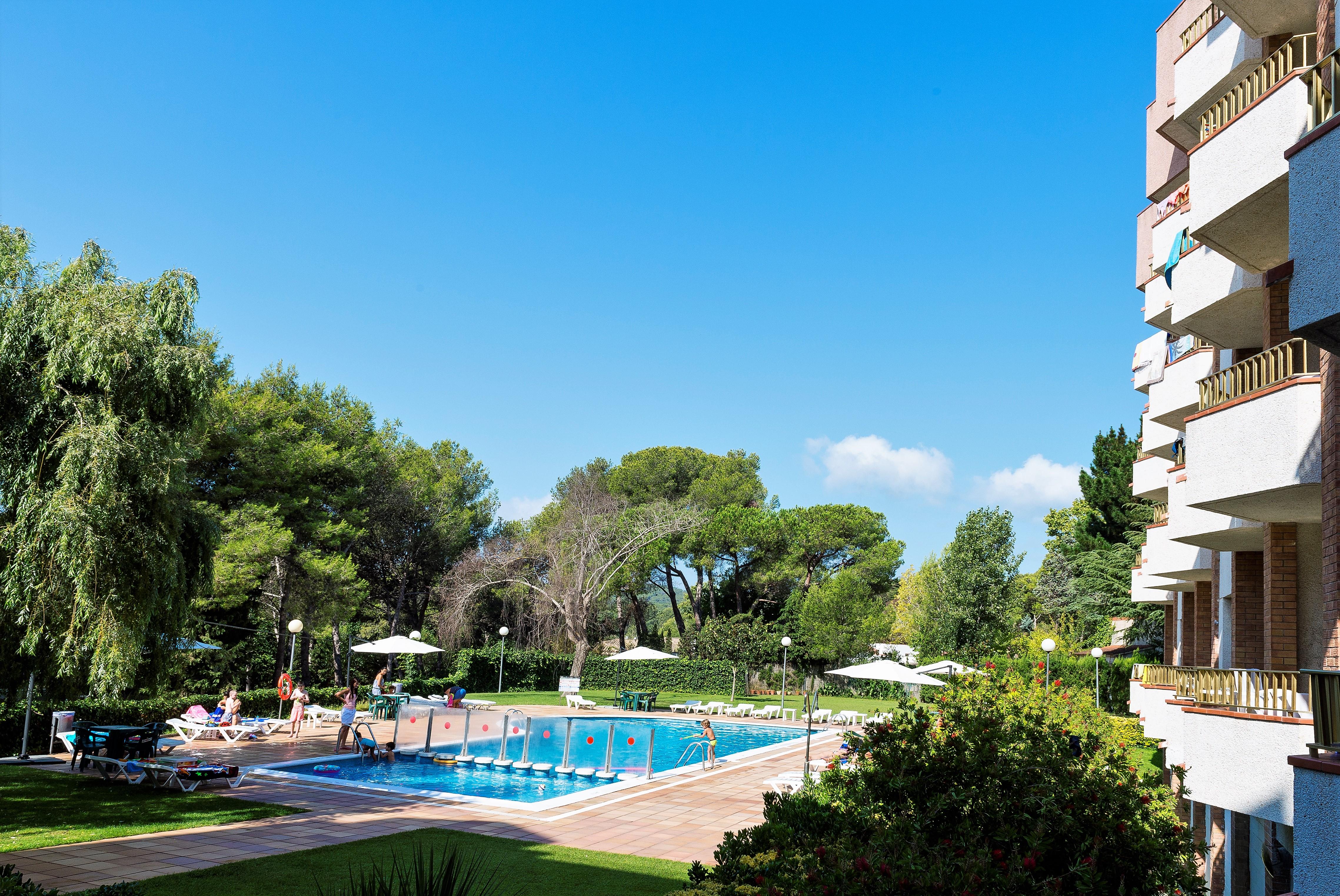 Aparthotel Las Mariposas Lloret de Mar Bagian luar foto