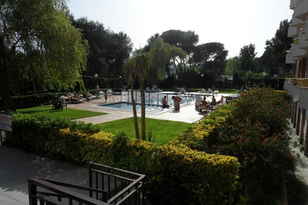Aparthotel Las Mariposas Lloret de Mar Bagian luar foto