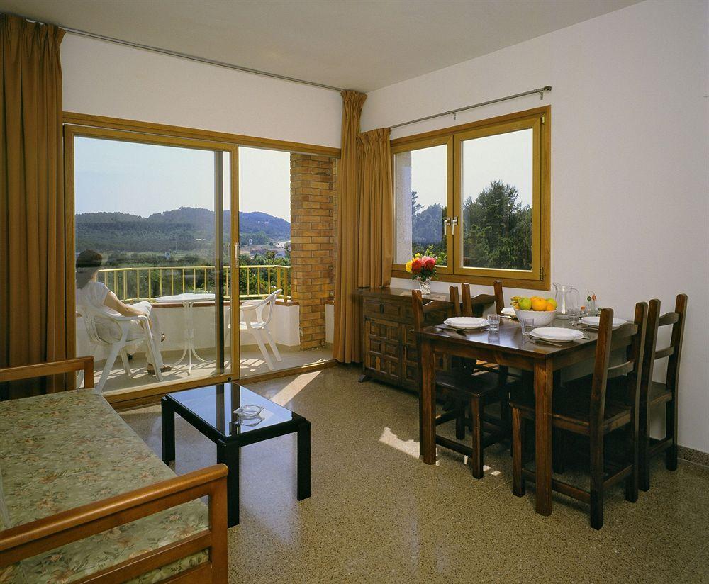 Aparthotel Las Mariposas Lloret de Mar Bagian luar foto