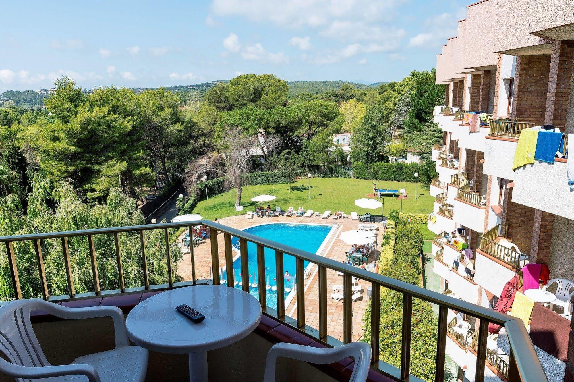 Aparthotel Las Mariposas Lloret de Mar Bagian luar foto