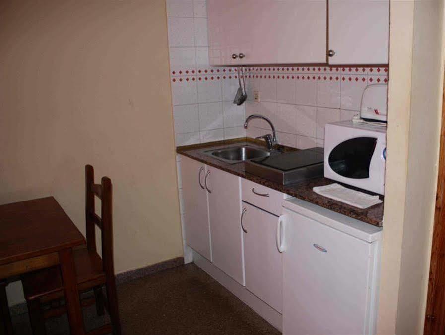 Aparthotel Las Mariposas Lloret de Mar Bagian luar foto